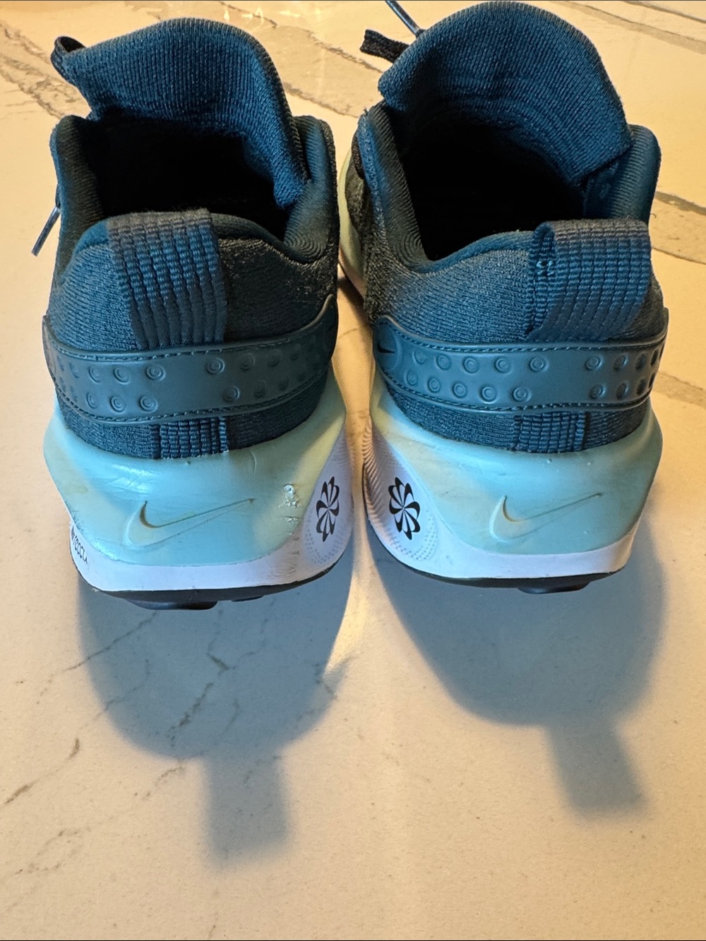 Women’s Nike running Shoes - Picture 5 of 6